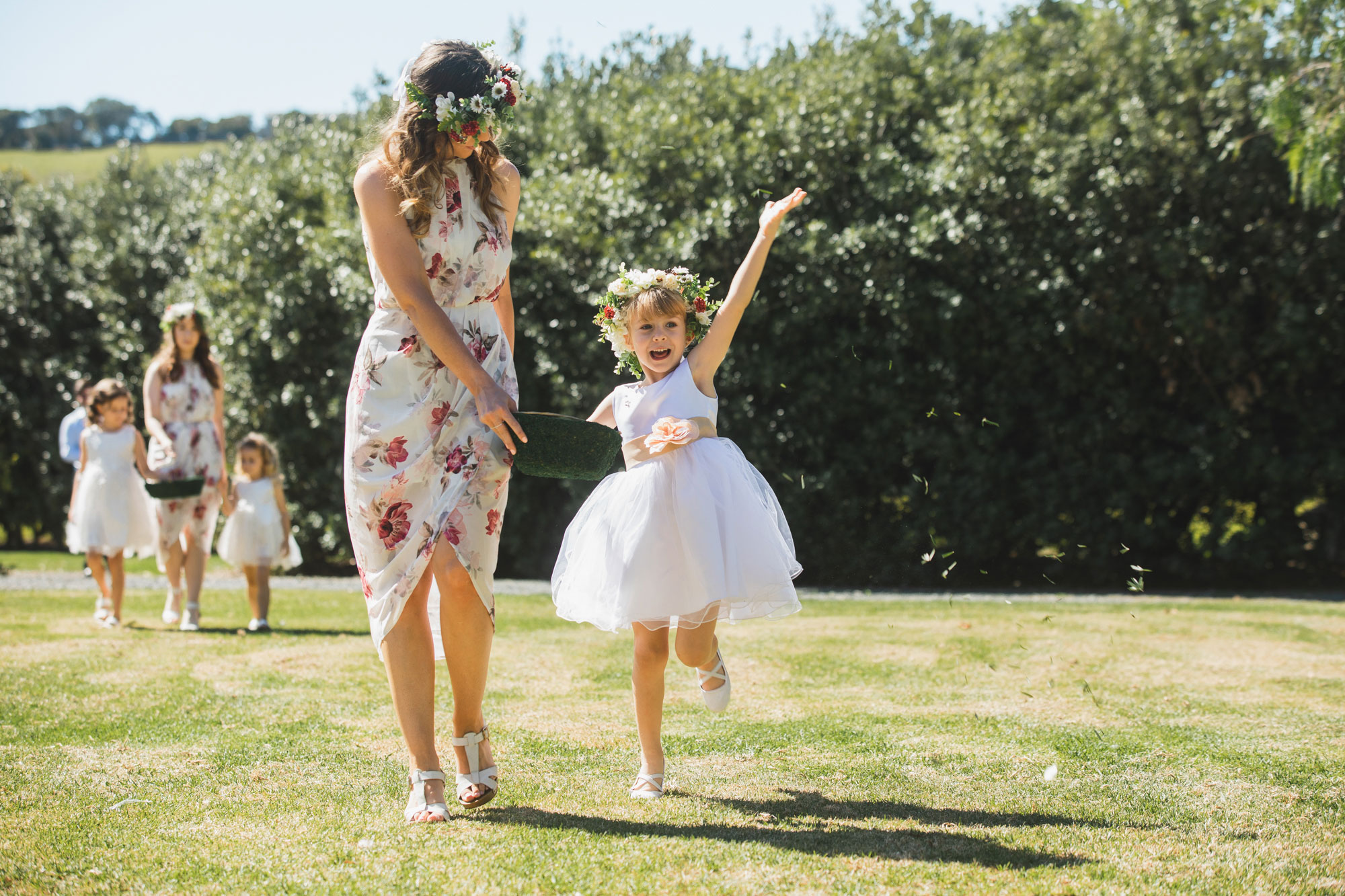 auckland tawharanui lodge wedding flower girl