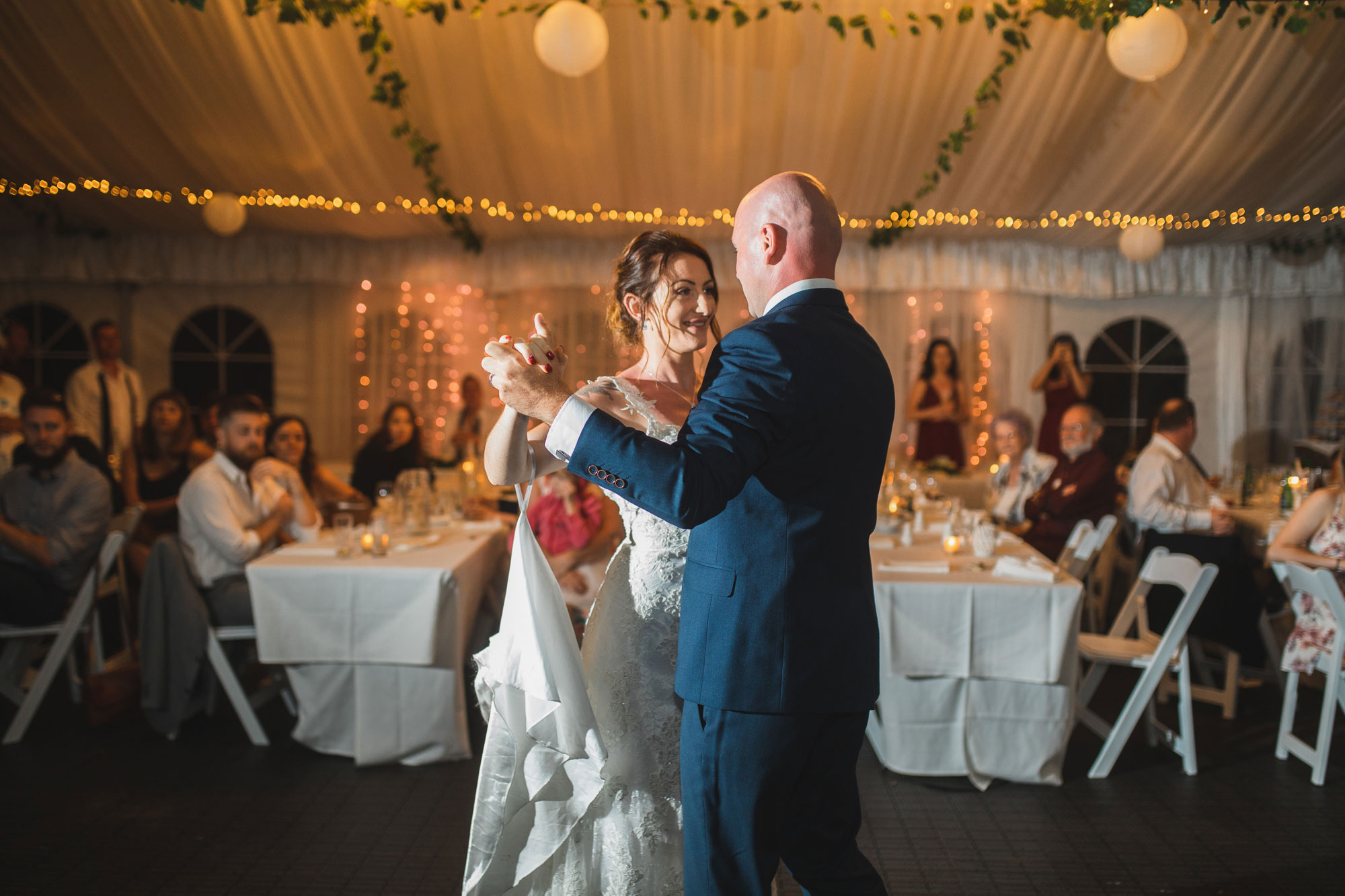 auckland tawharanui lodge wedding couple first dance