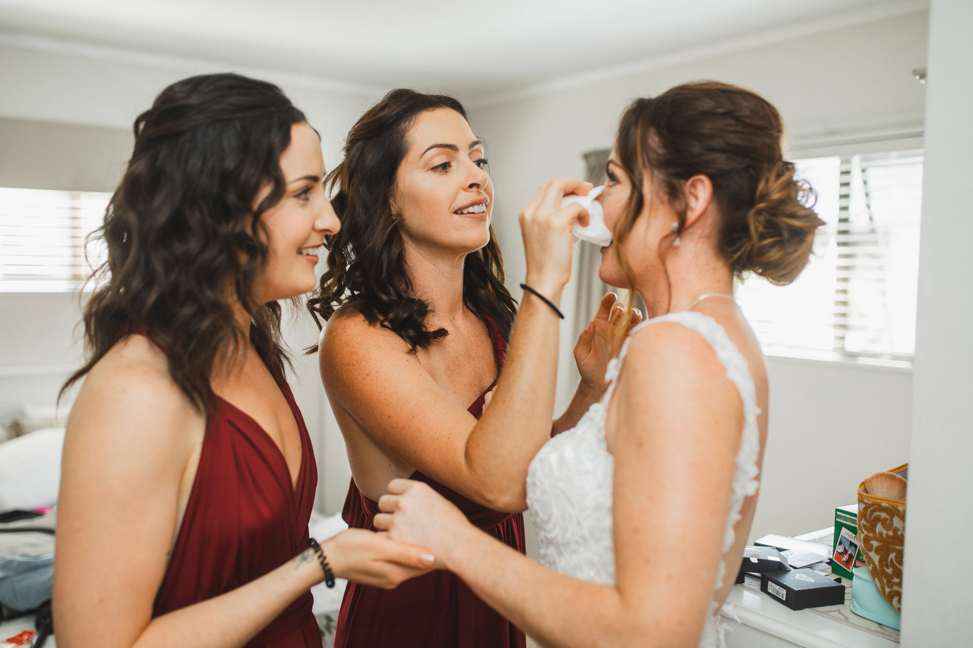 auckland wedding bride and the girls emotional