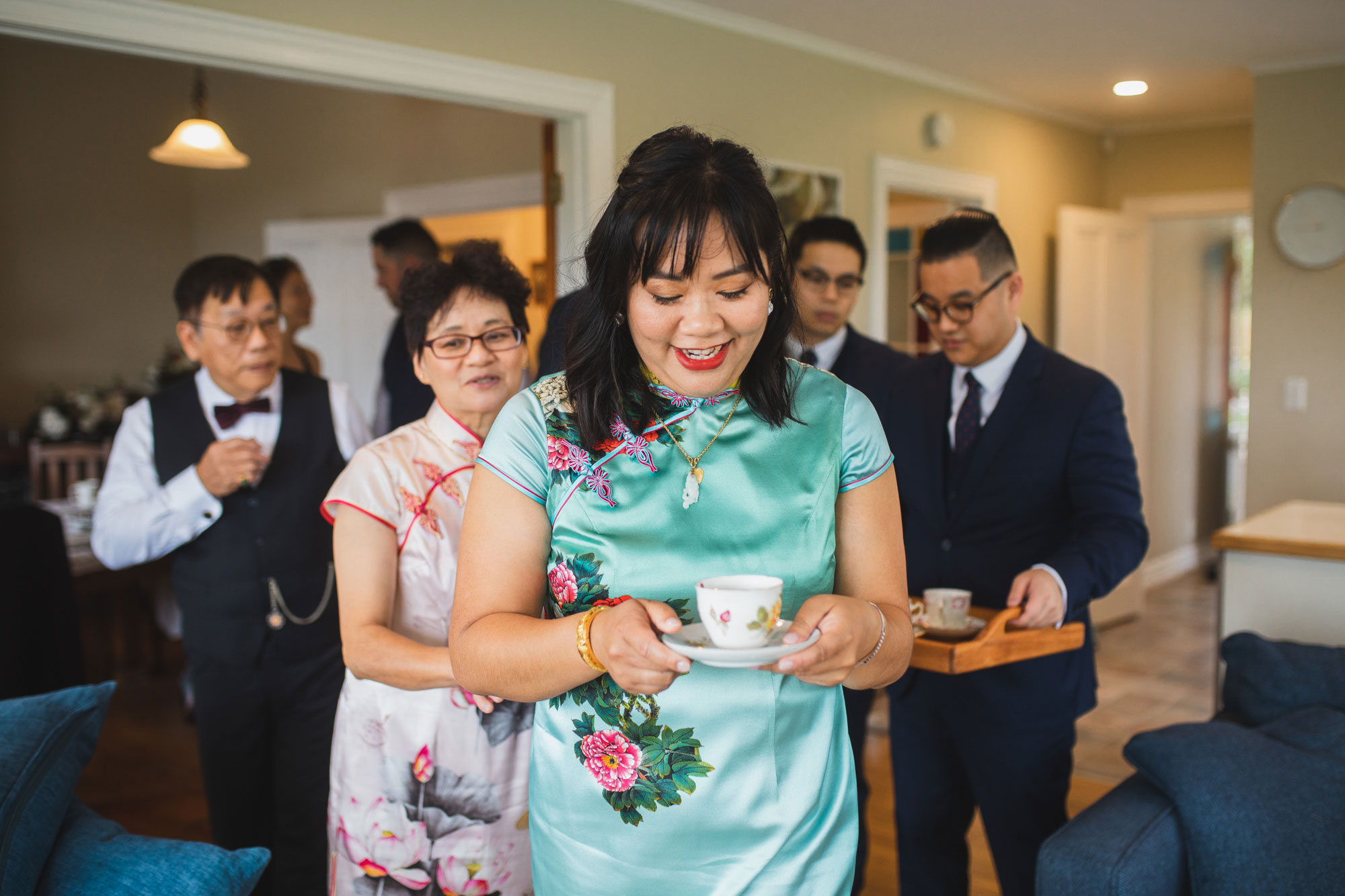 auckland wedding bride serving tea