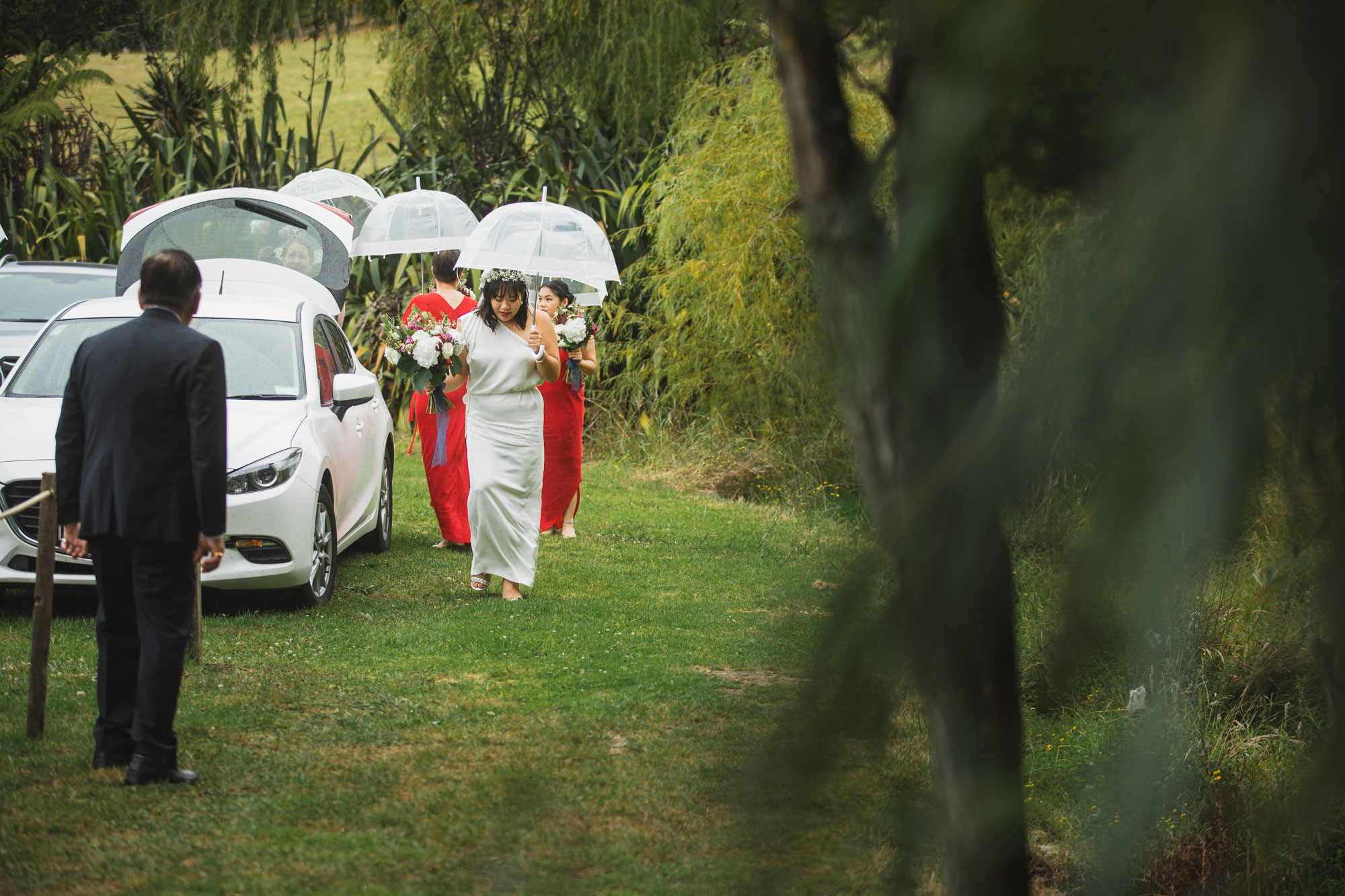 auckland waterfall farm wedding bride arrival