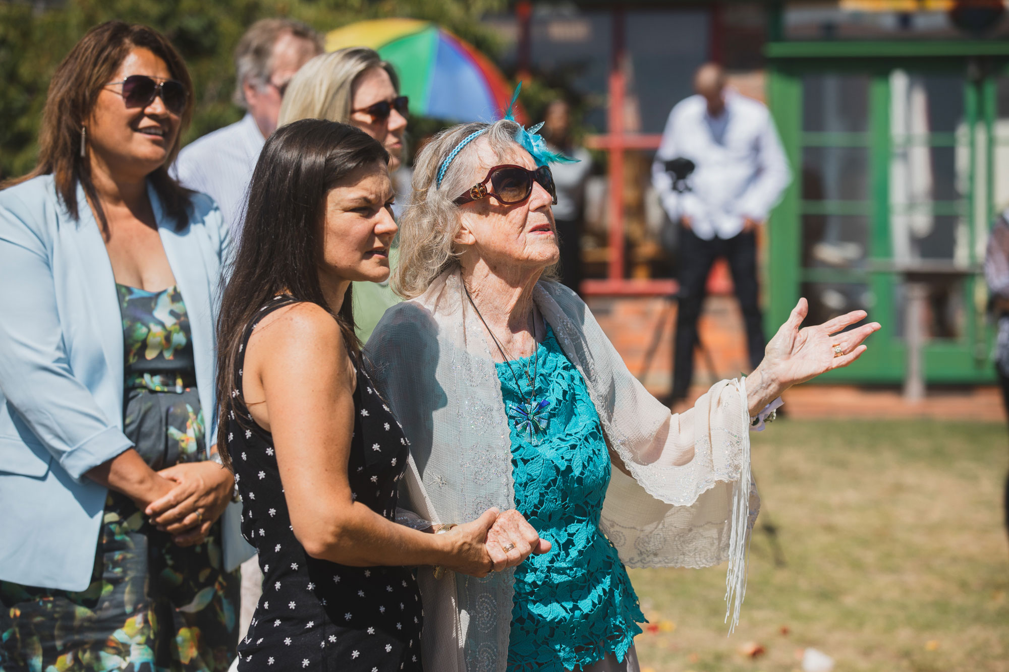 auckland wedding guests looking