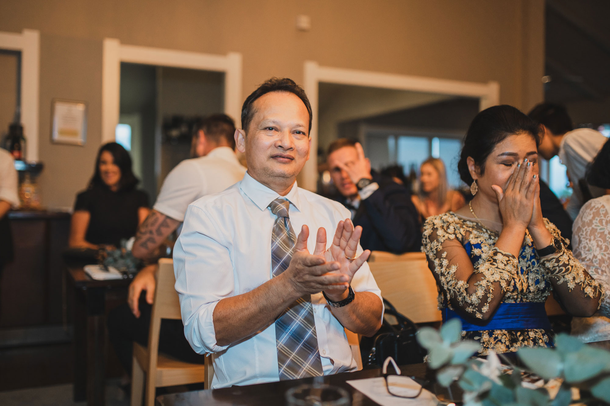 hawke's bay wedding father of bride clapping