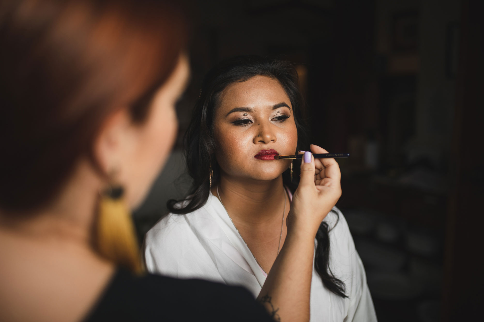 hawke's bay wedding bride getting ready