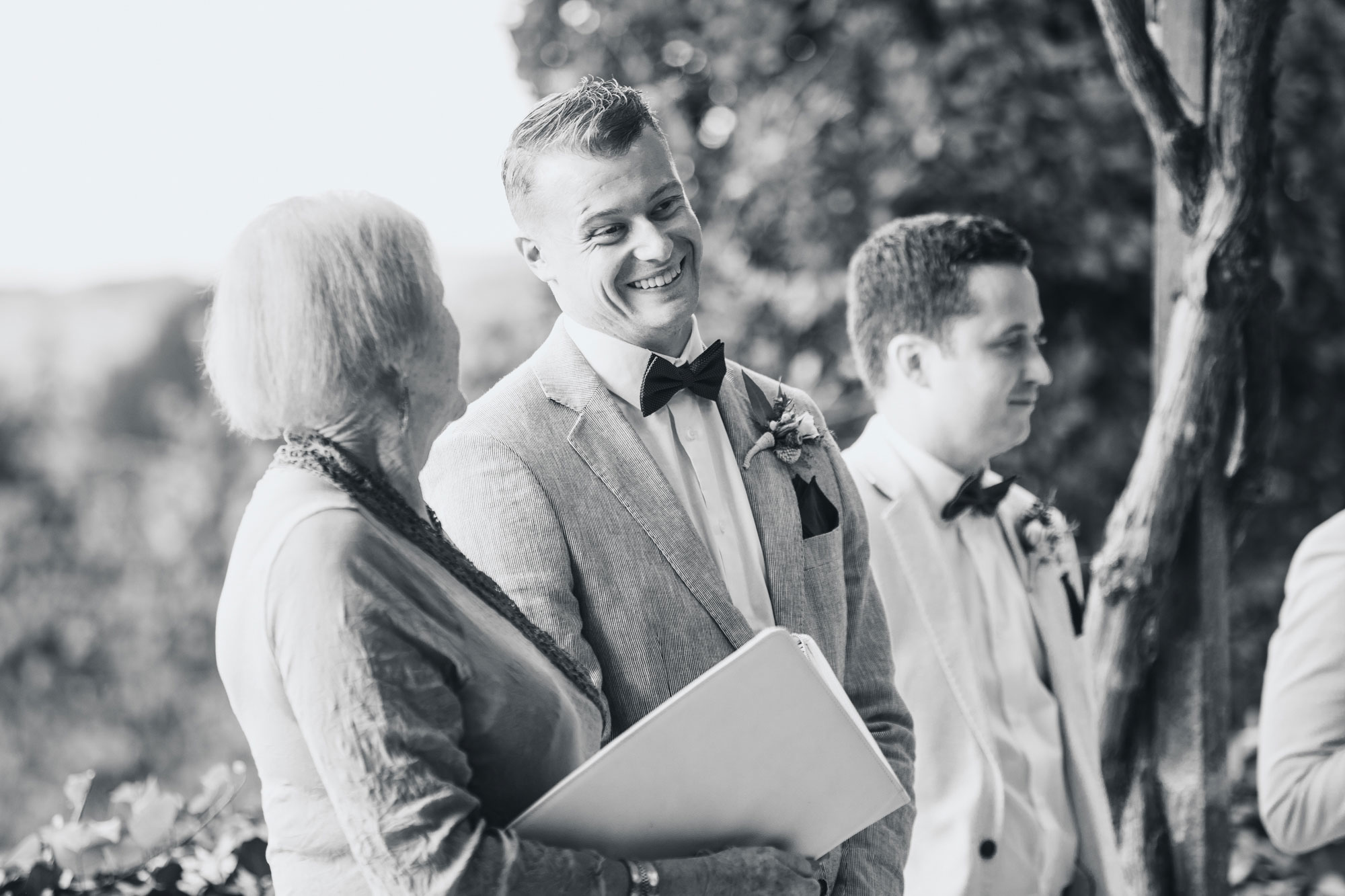 hawke's bay wedding groom and celebrant