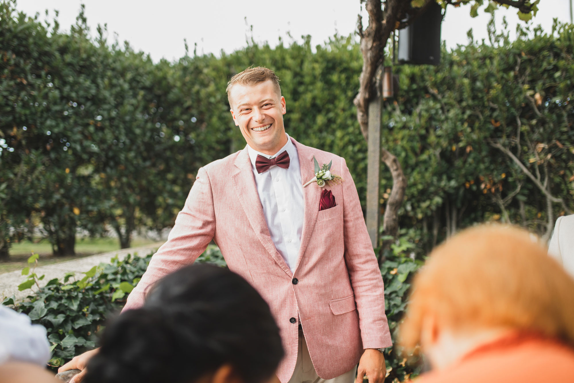 hawke's bay wedding groom smiling