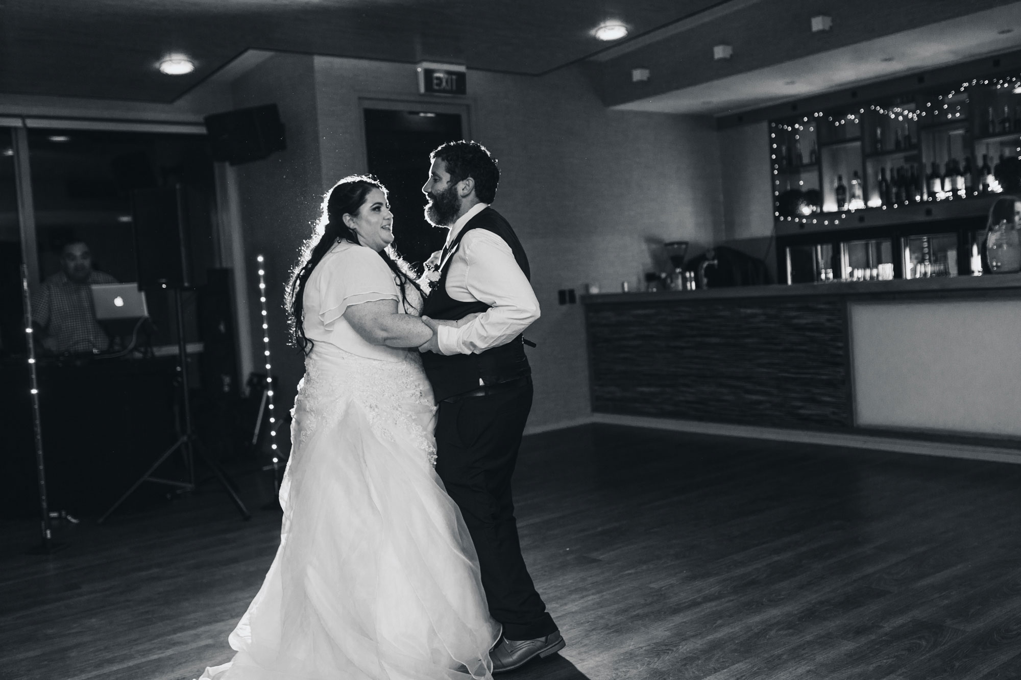 coopers function centre couple first dance
