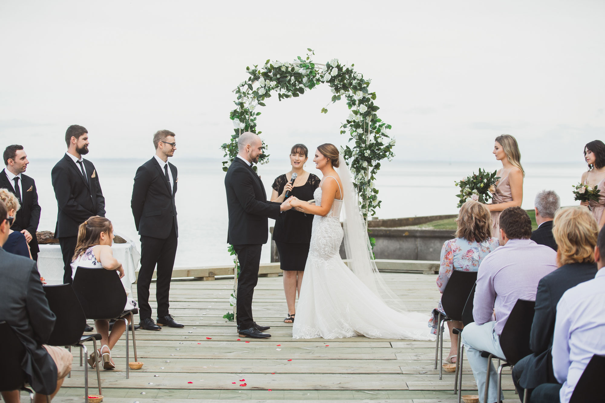 french bay yacht club wedding ceremony