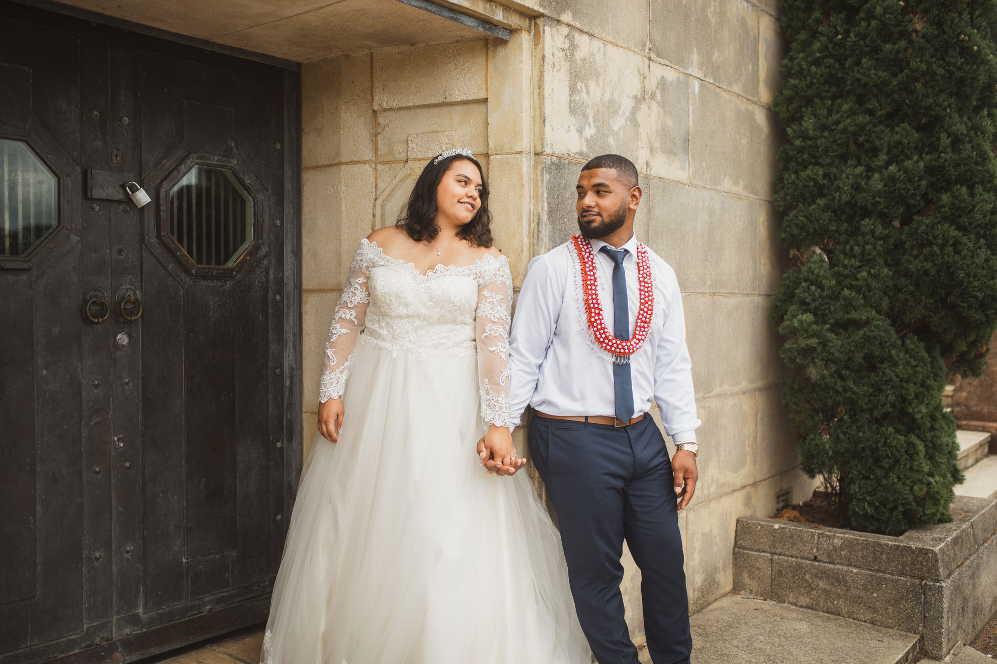 bride and groom at bastion point in auckland