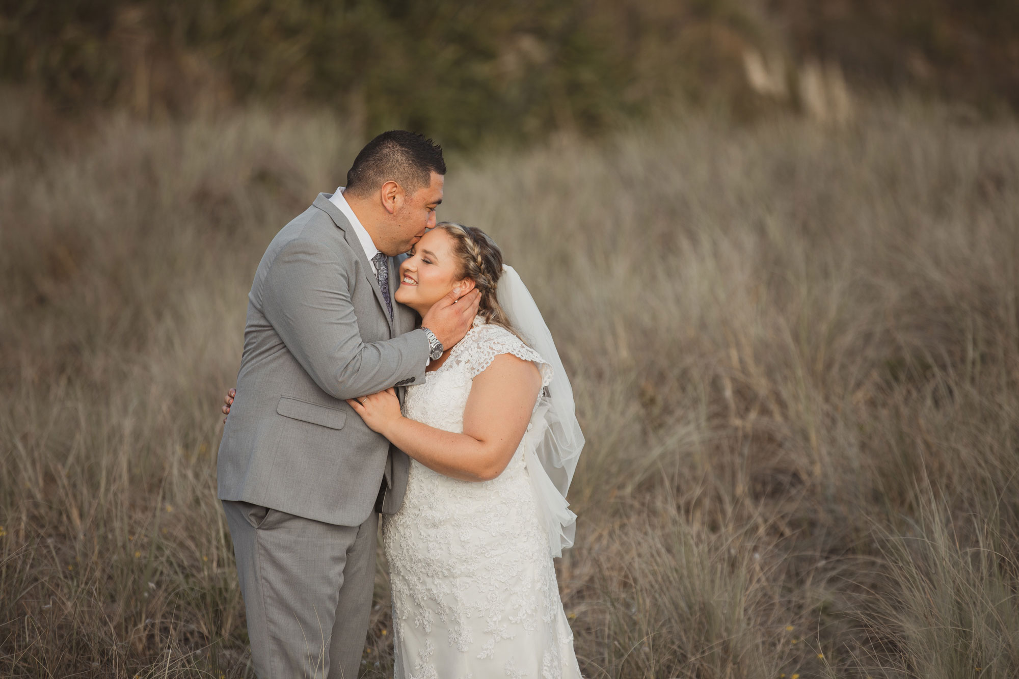 auckland beach wedding photo