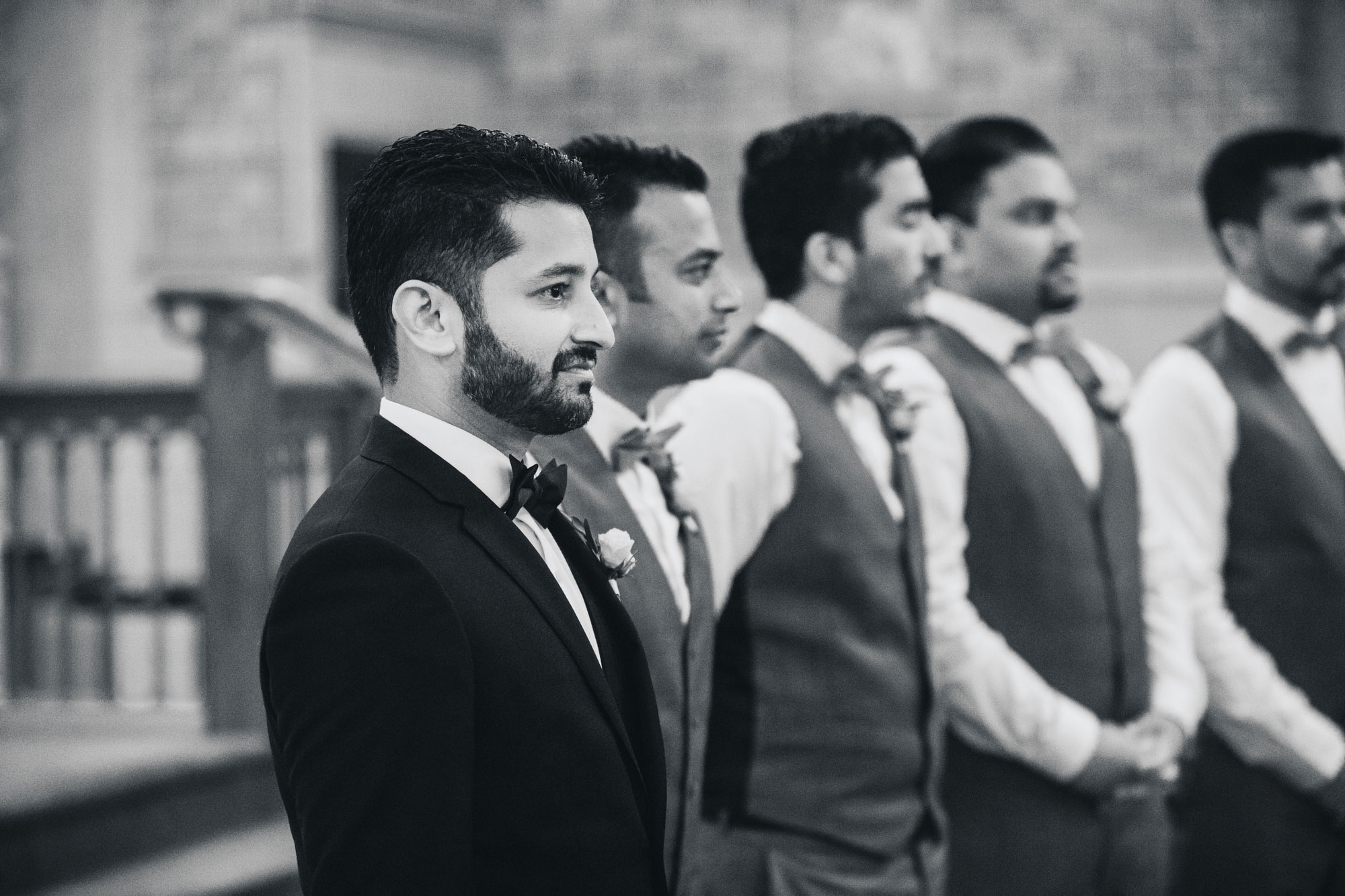 groom waiting for bride