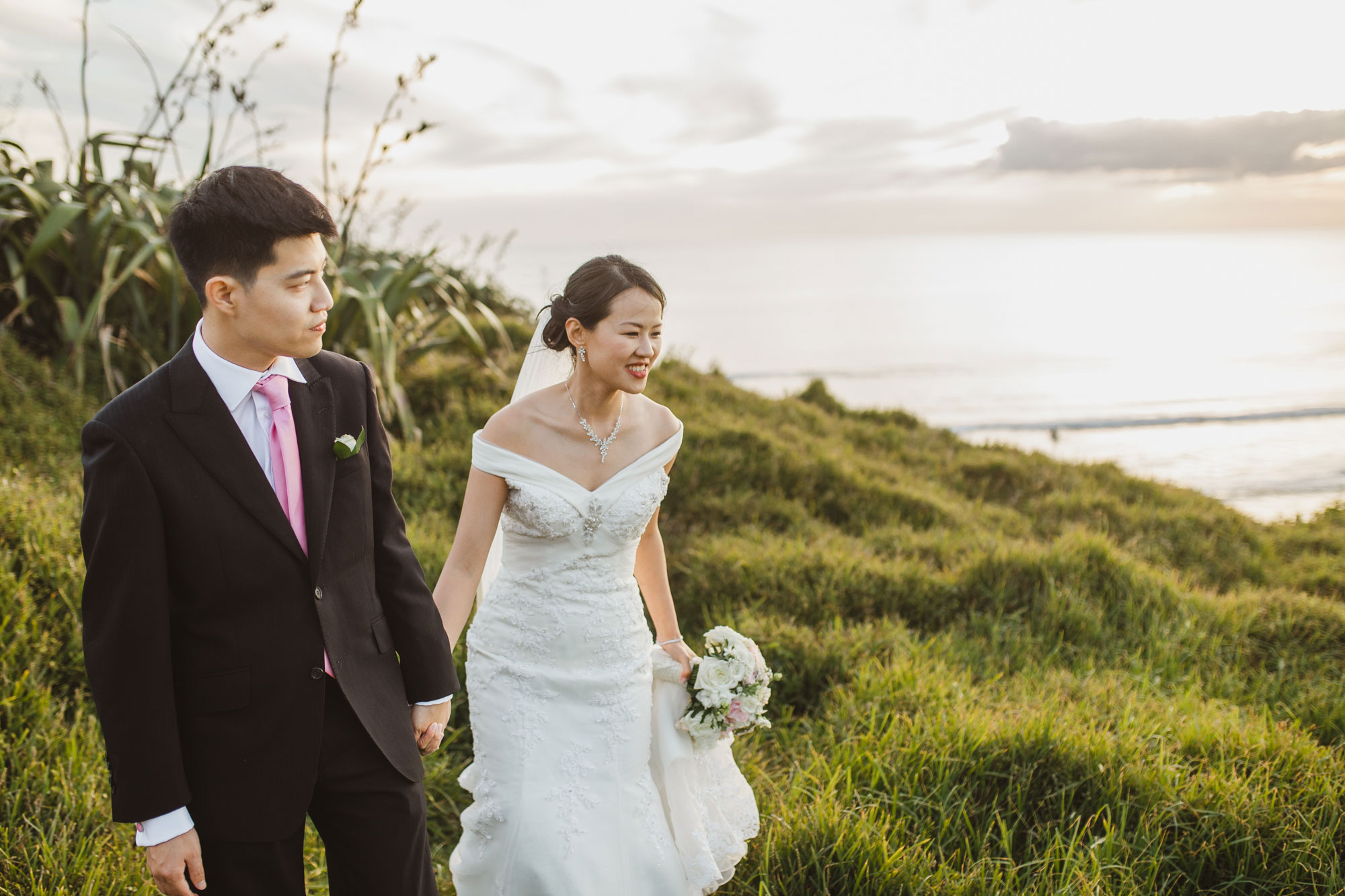 muriwai wedding photo