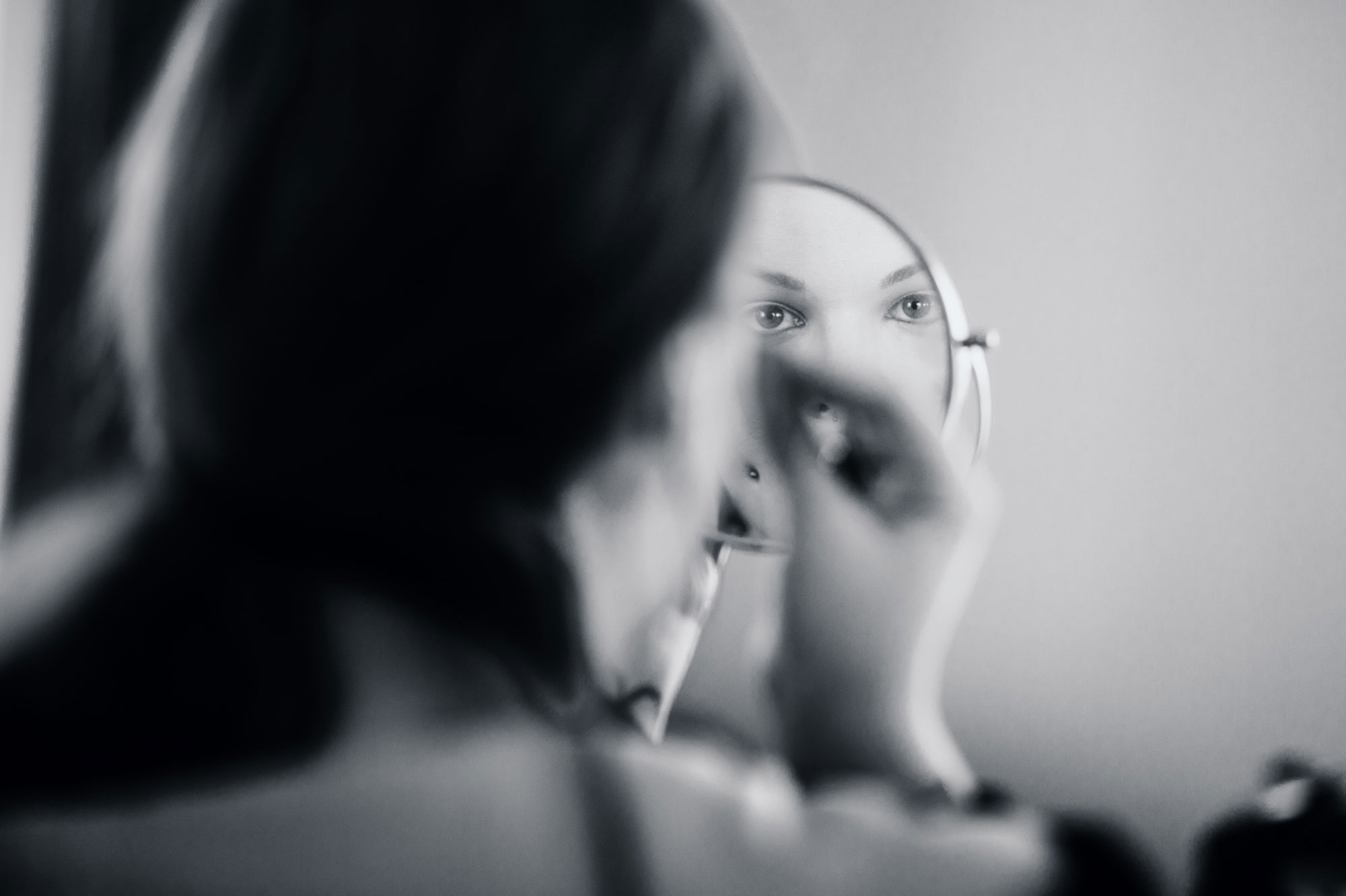 bride reflection in the mirror