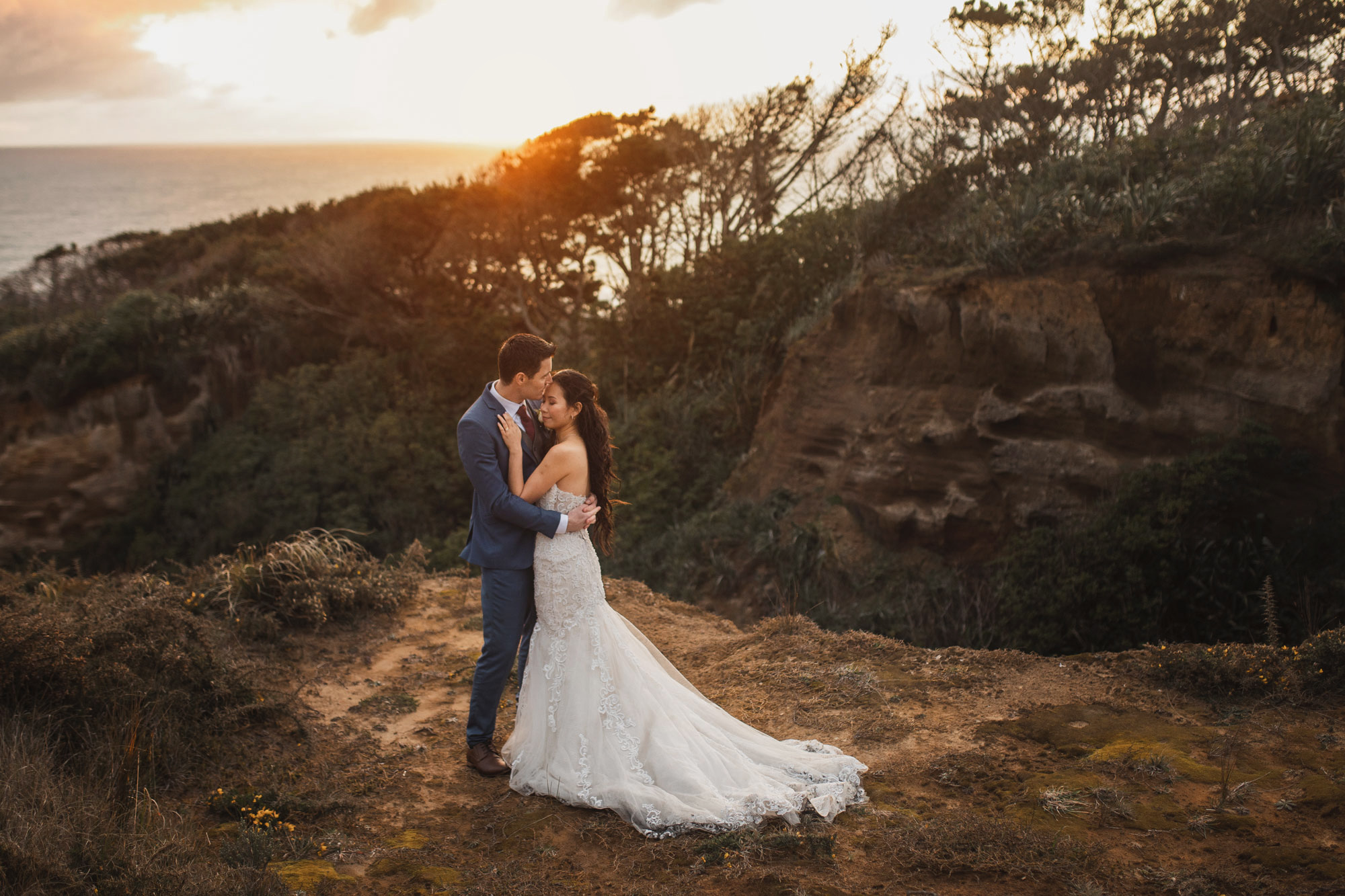 castaways resort sunset wedding photo