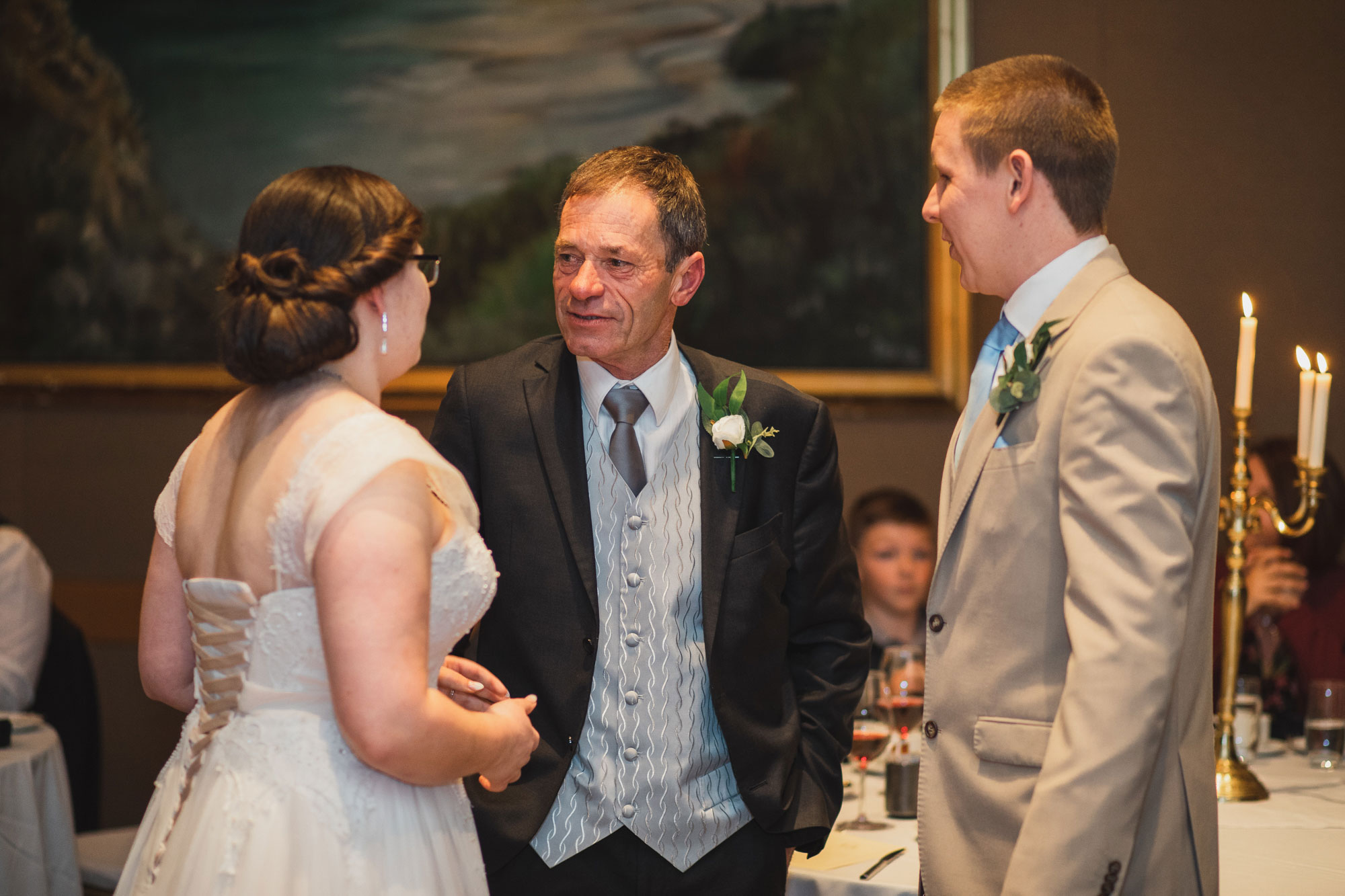 bride groom and parents