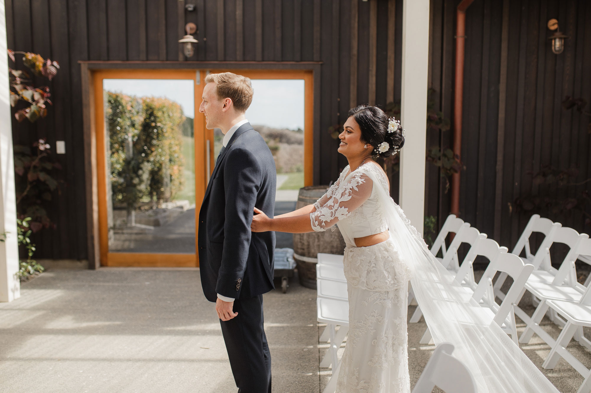 couple first look on waiheke