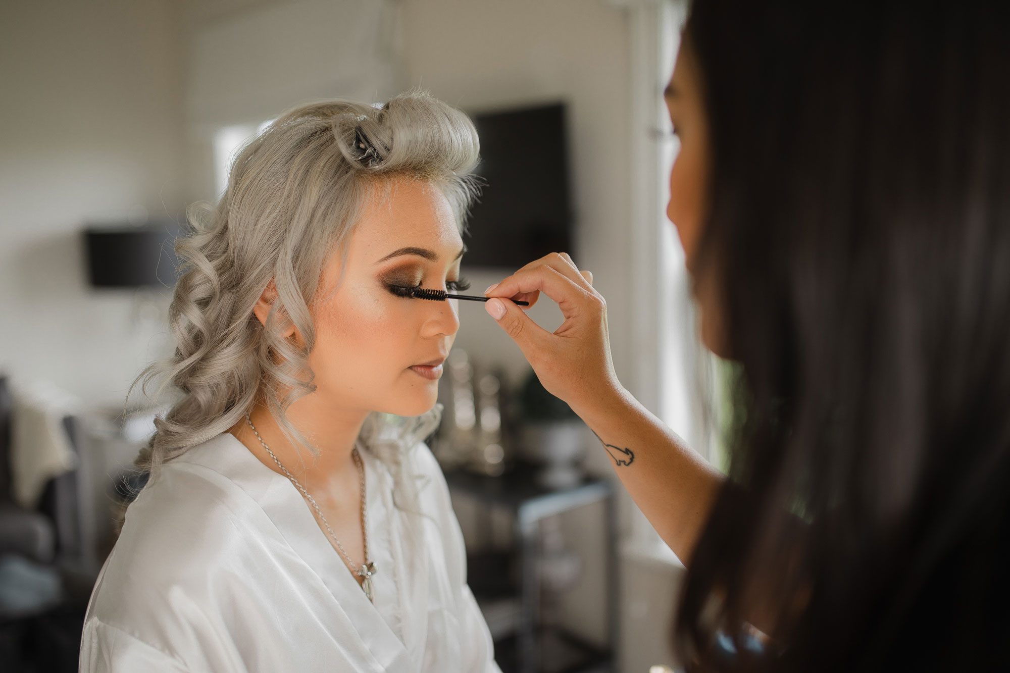 auckland bride getting ready