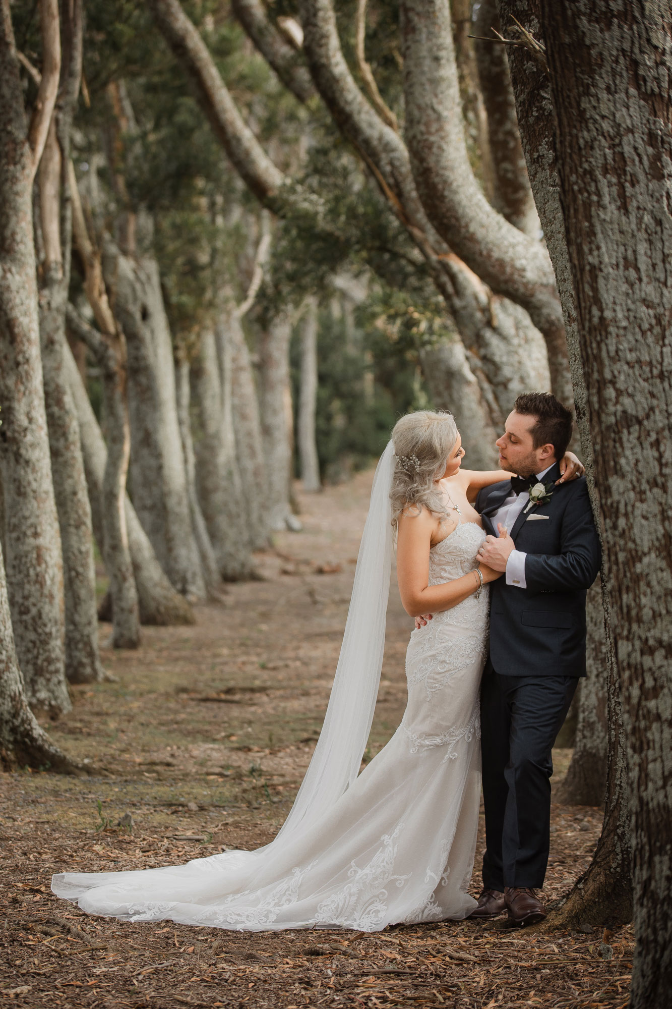 couple shoot at markovina vineyard