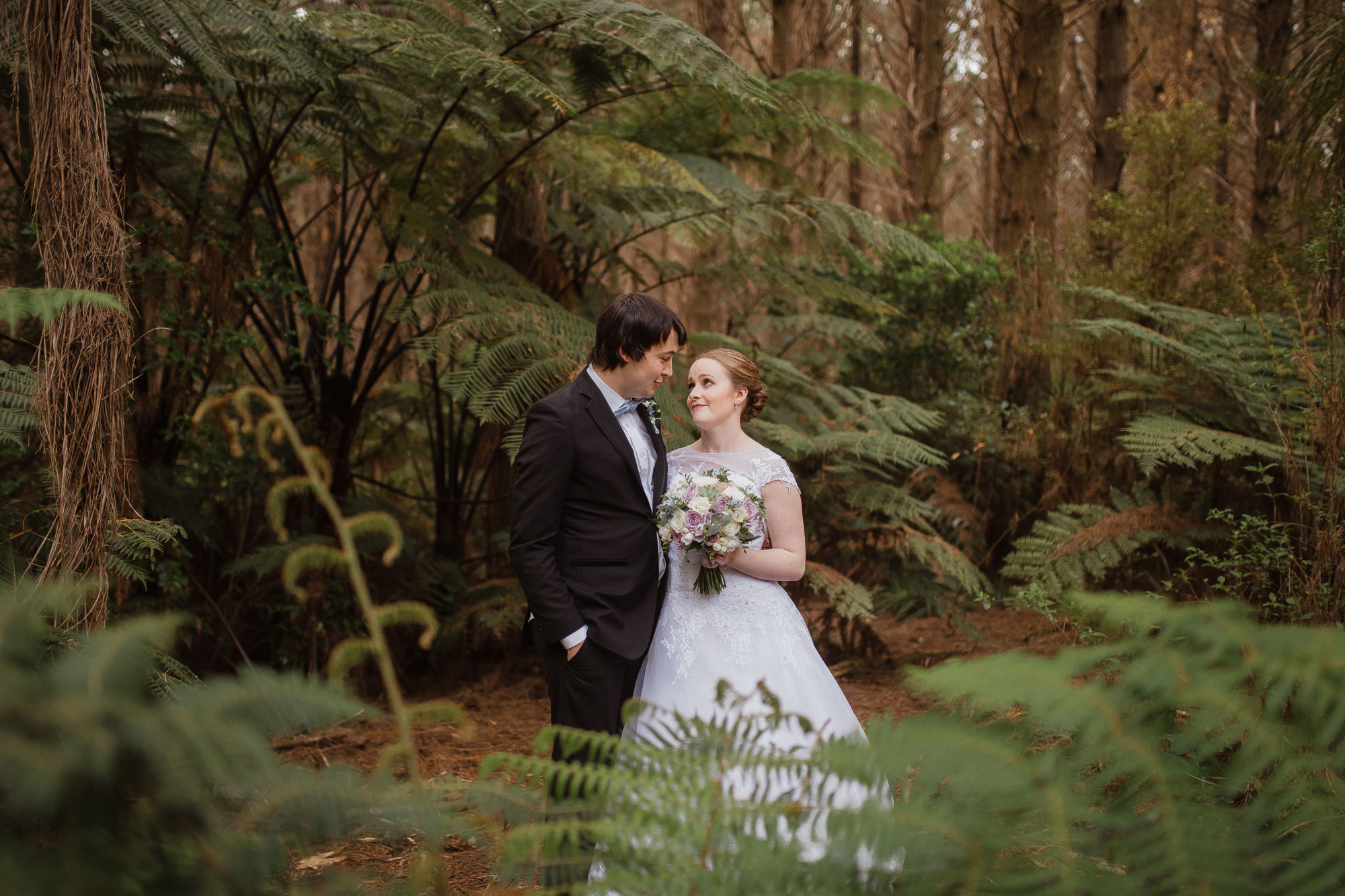 auckland wedding forest couple shoot
