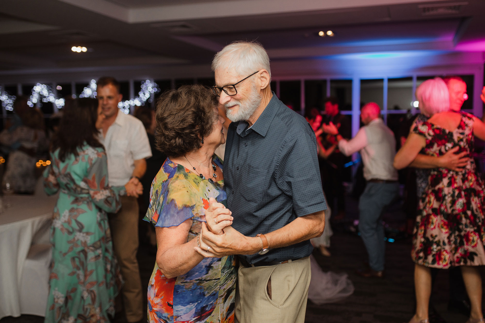 wedding guests dancing