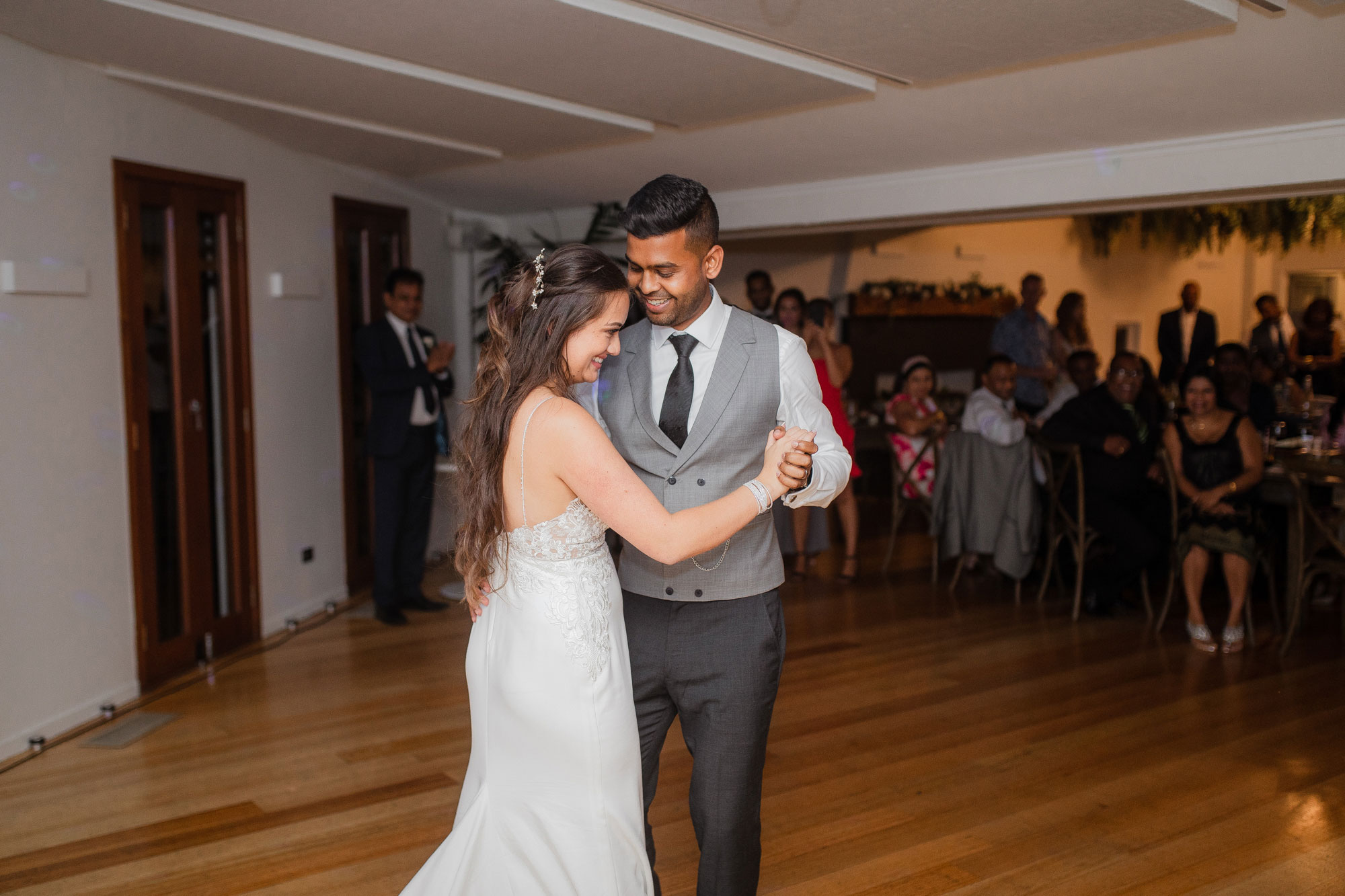 couple first dance at tui hills
