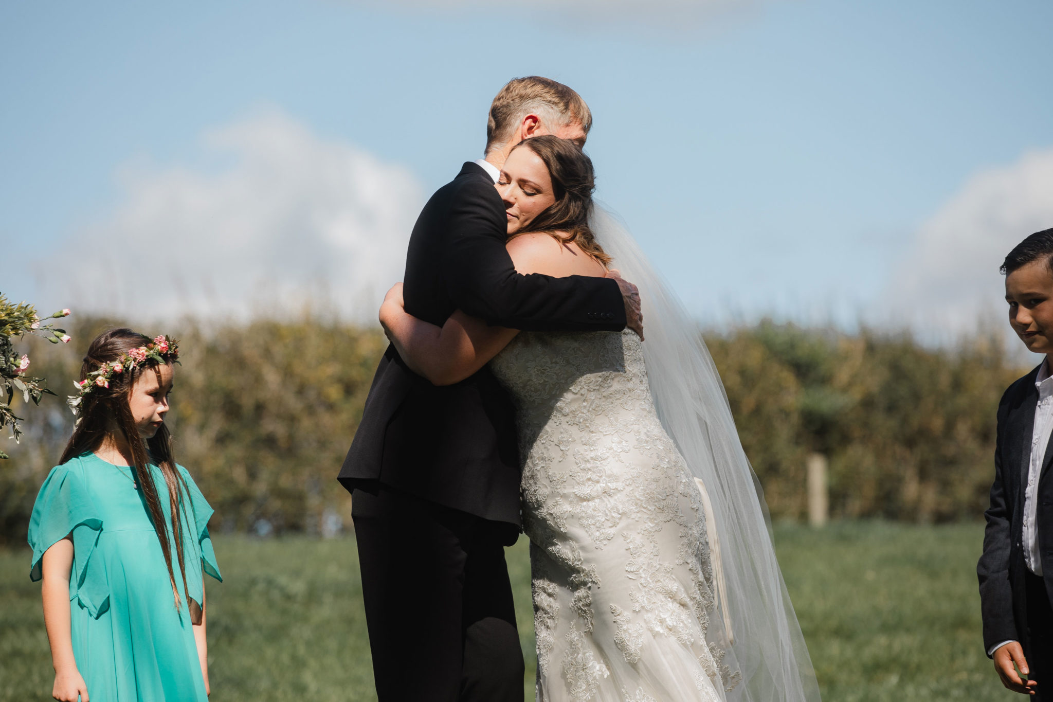 bride hugging her father