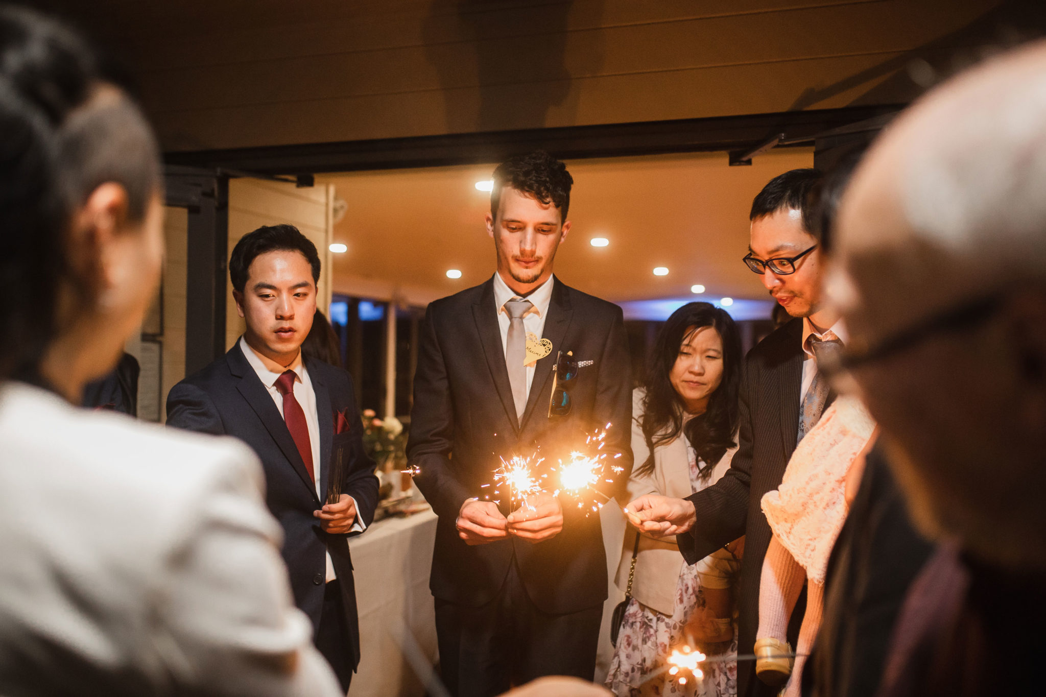 wedding guest lighting sparklers