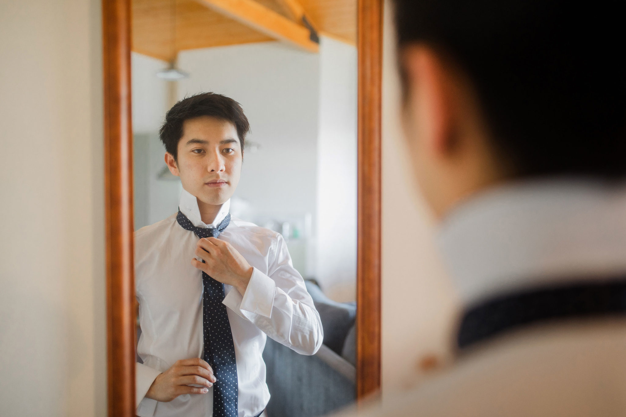 auckland groom getting ready