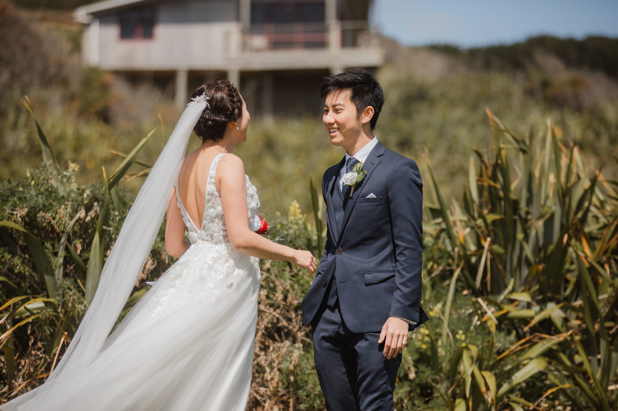 groom seeing the bride for first time