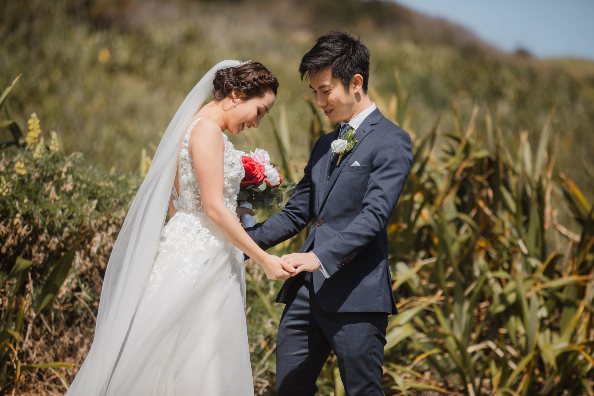 bride seeing groom first time