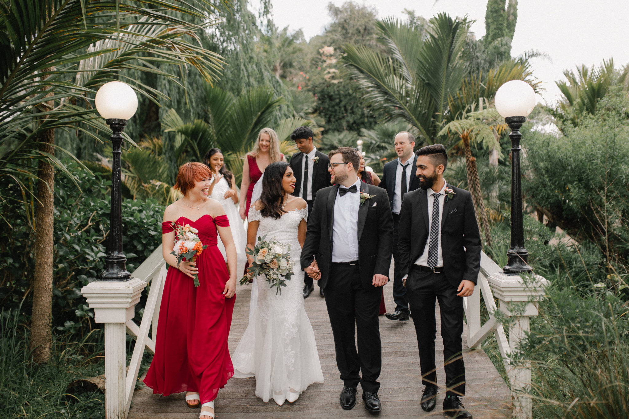 bridal party at settlers country manor