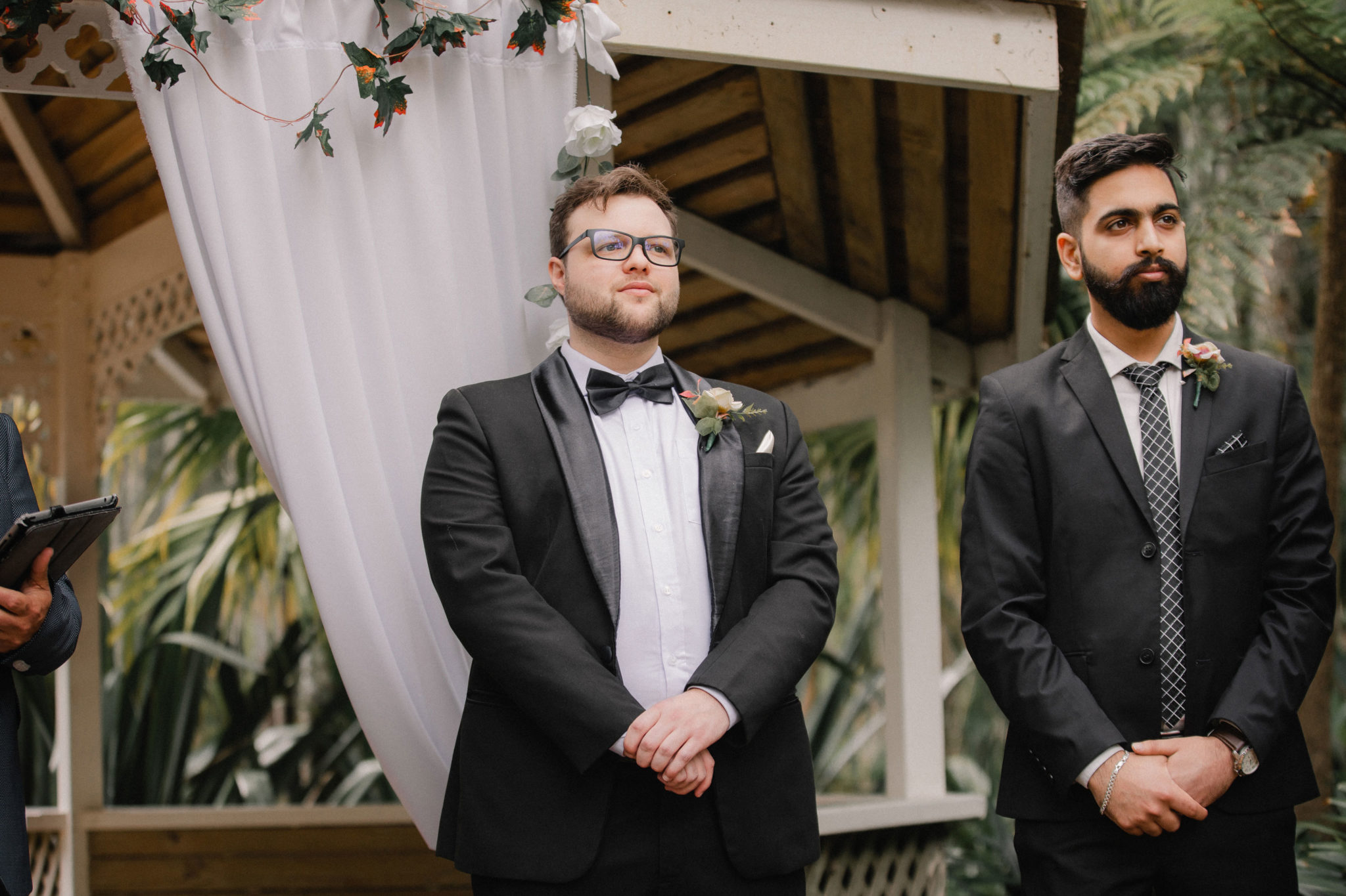 groom waiting for the bride