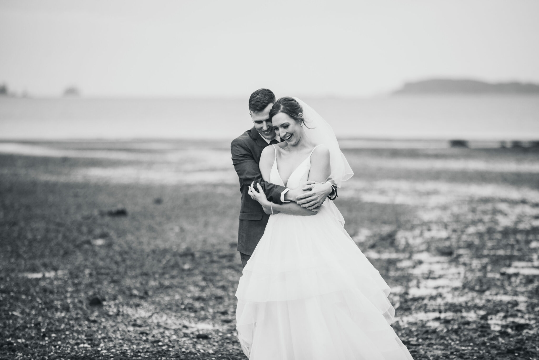 wedding couple photo shoot black and white