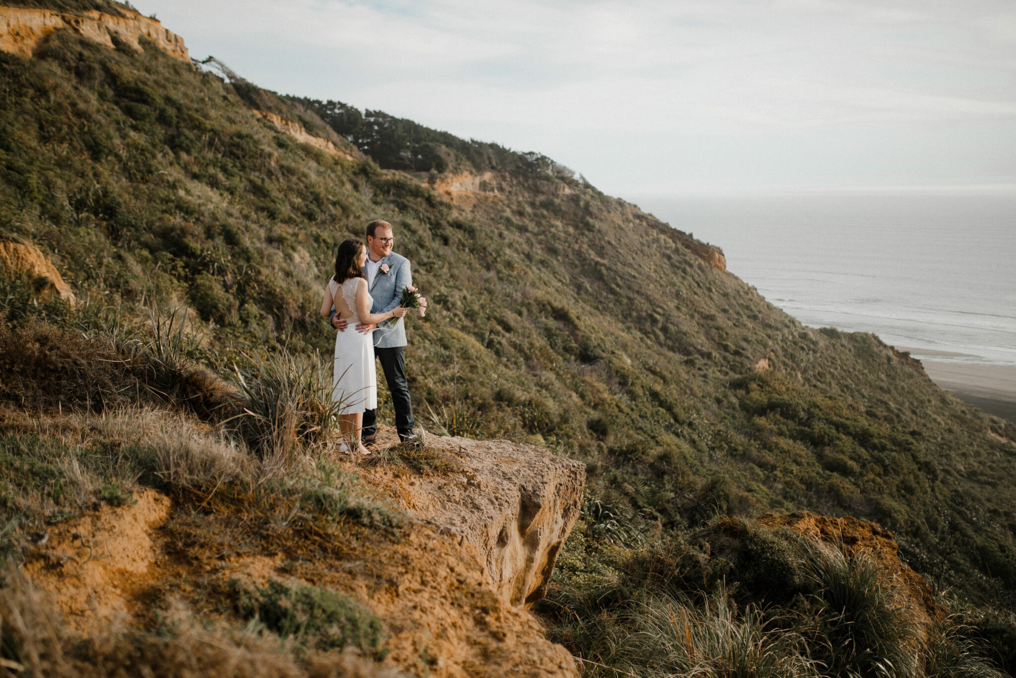 auckland cliff top wedding shoot