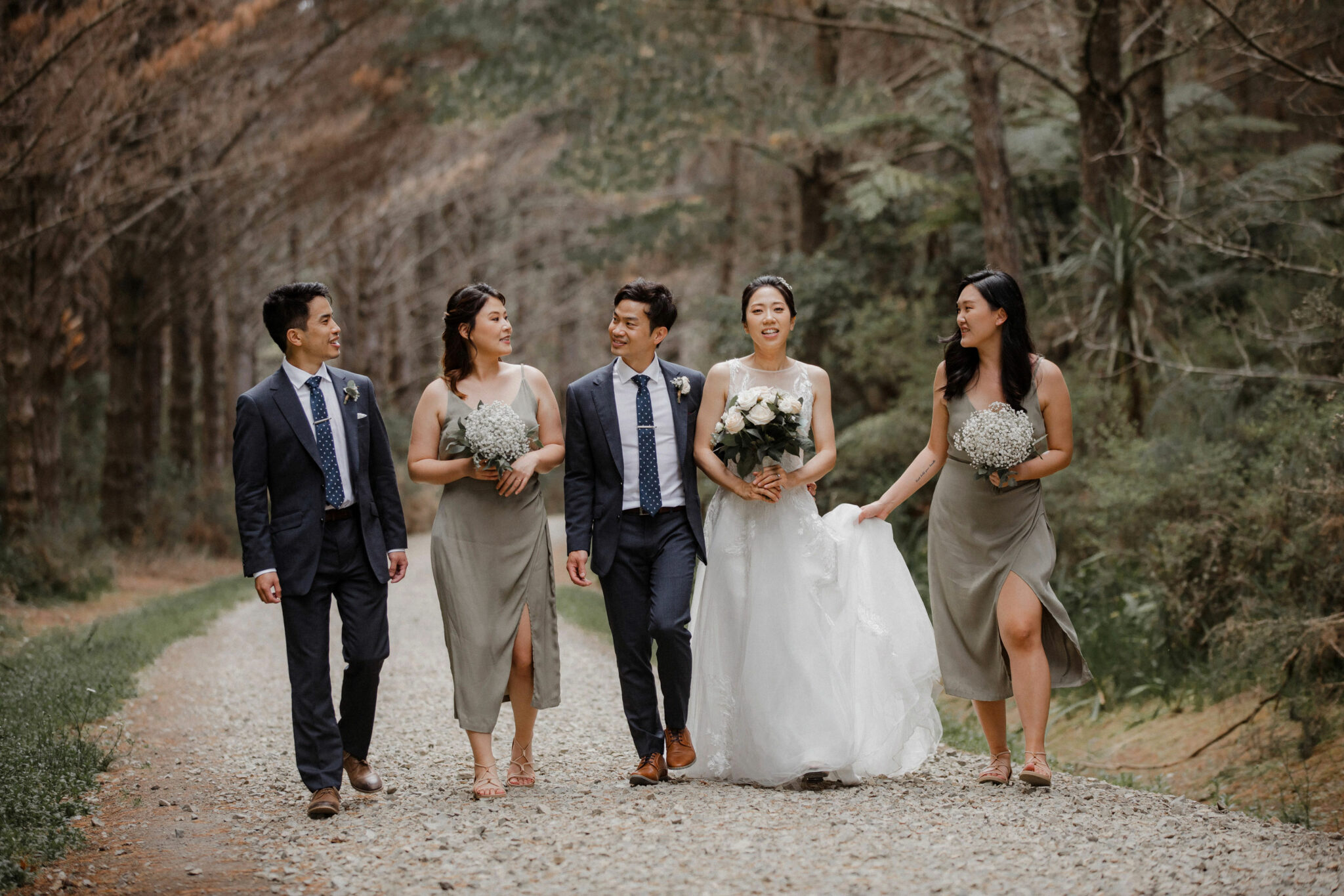 auckland bridal party chatting