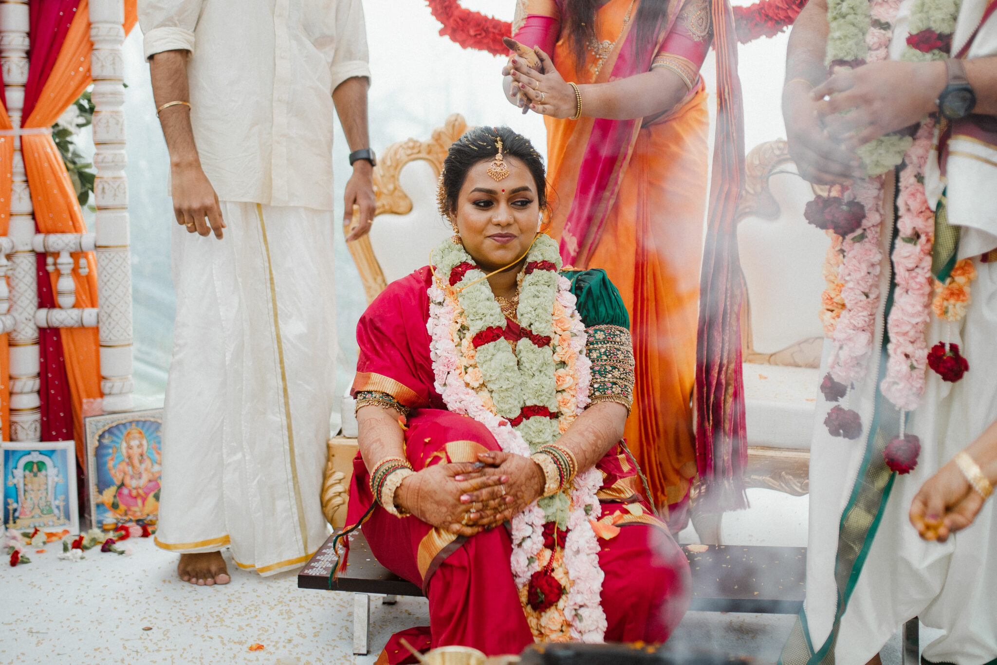 bride wearing the thali