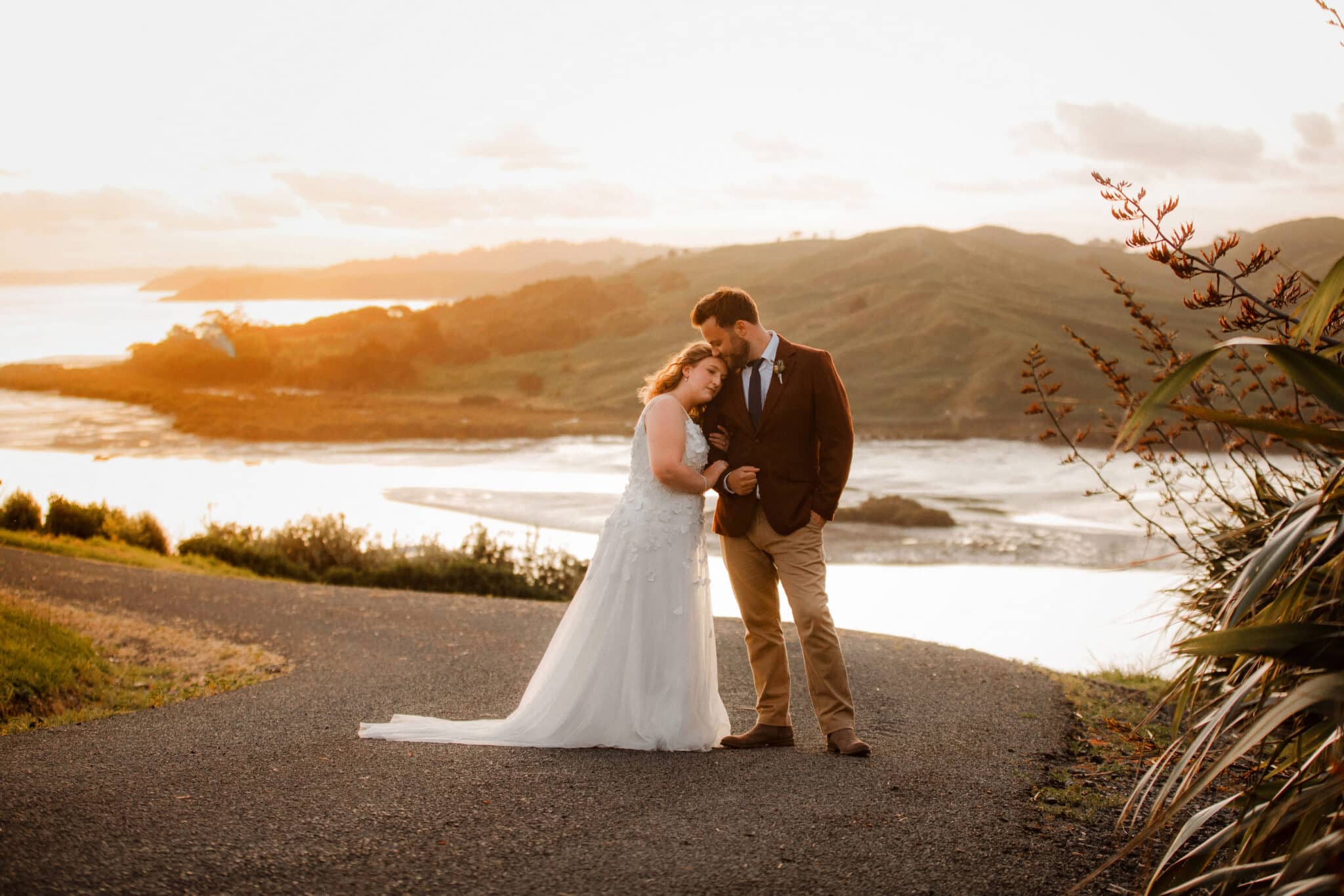 auckland sunset wedding photo