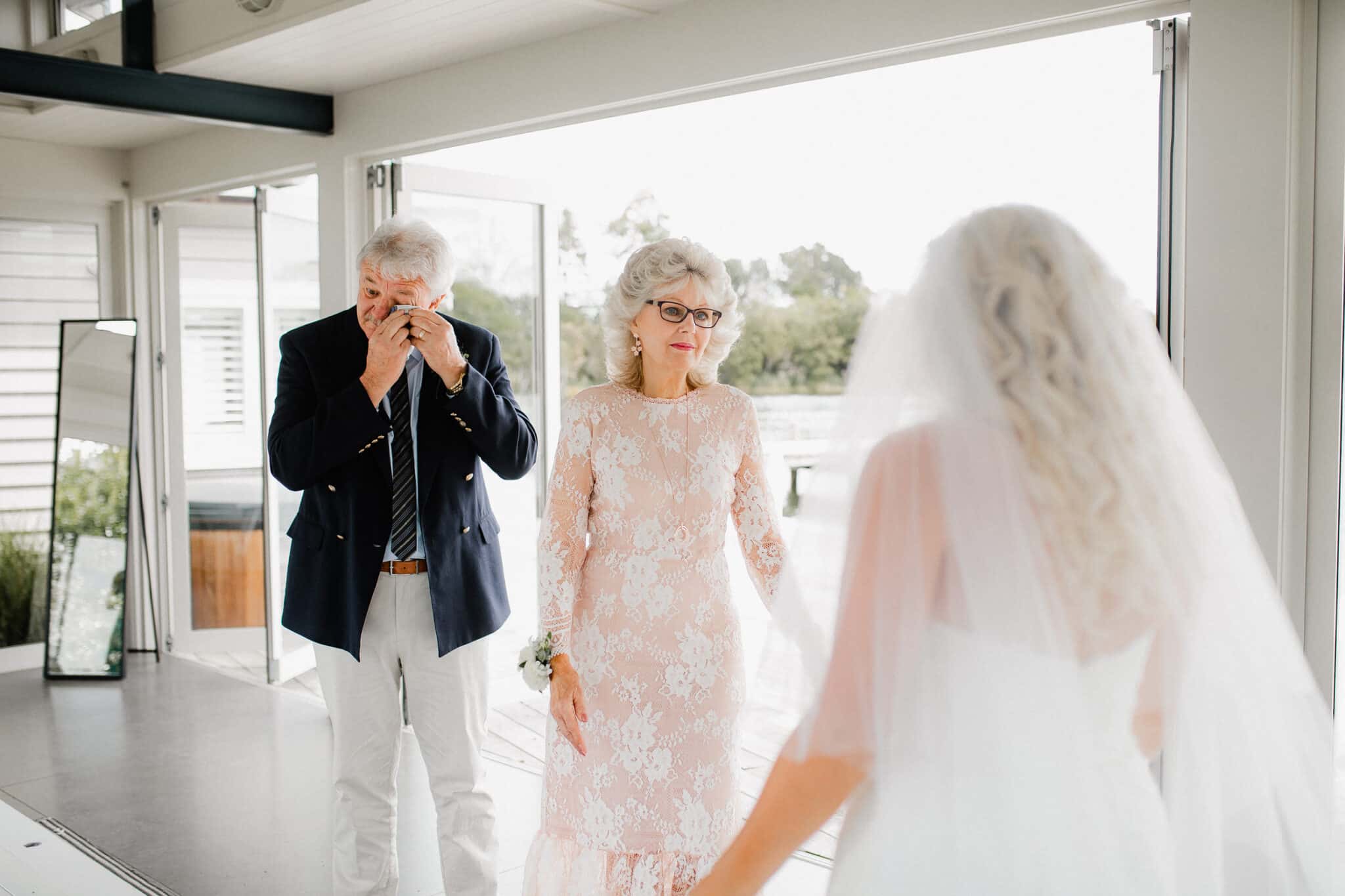 parents seeing the bride for the first time