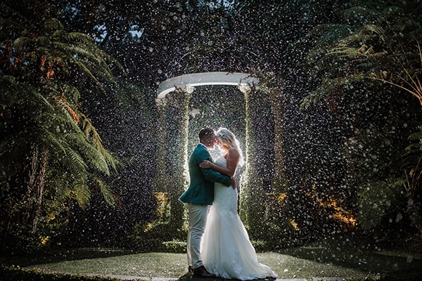 tui hills rain wedding photo