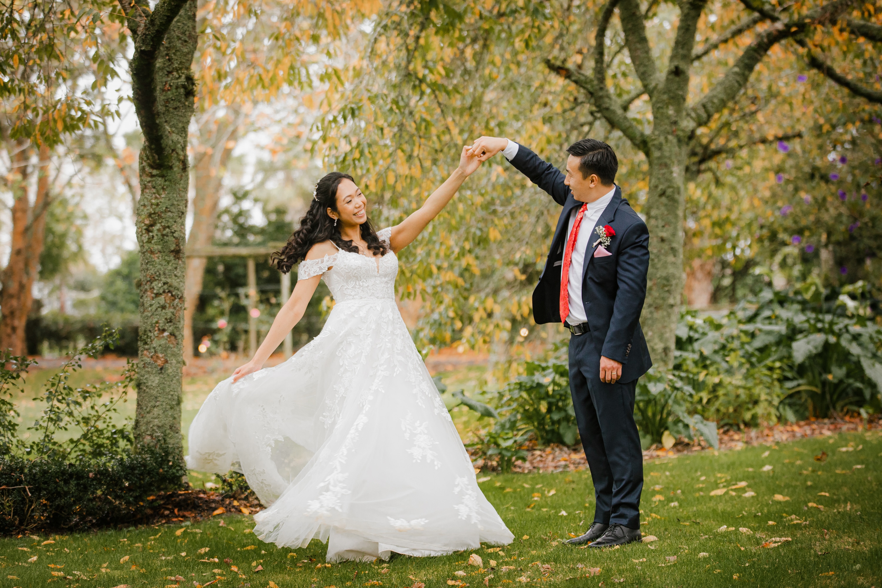 tabula rasa wedding photo bride twirl